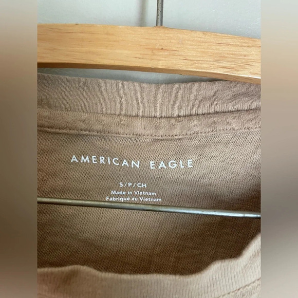 American Eagle Tan Cropped Tank - Picture 3 of 3